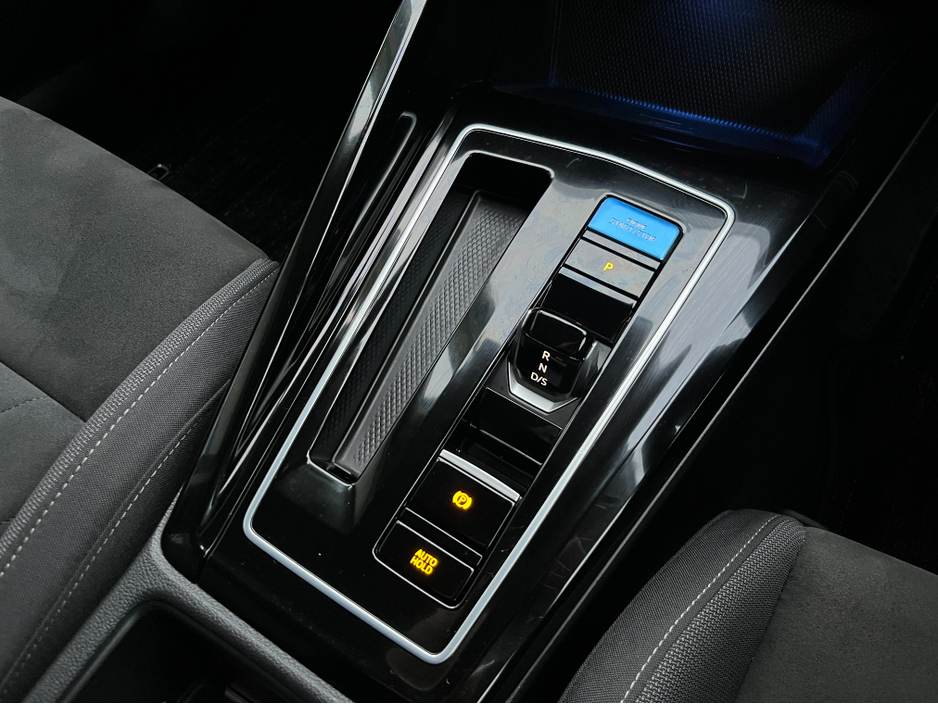 2022 Volkswagen Tiguan E-TSI STYLE AUTOMATIC HYBRID 1.5 PETROL //LOW MILES//HIGH SPEC//HEATED SEATS AND STEERING WHEEL//HEAD UP DISPLAY//KEYLESS ENTRY// €29,950