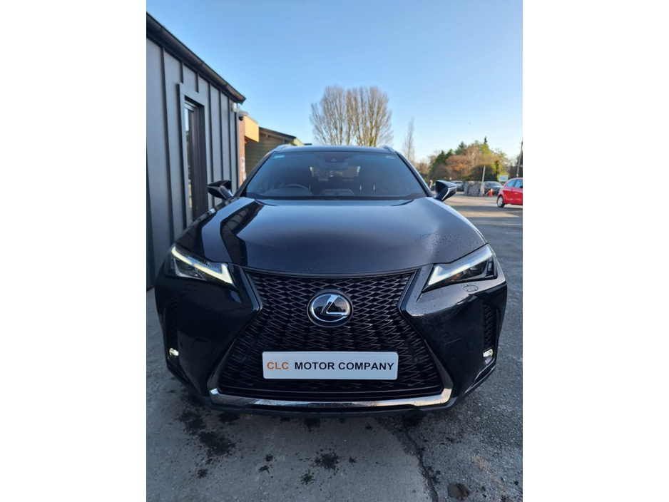 2023 Lexus UX 300 e UX 250h Dynamic €29,000