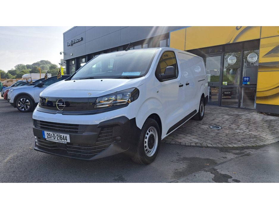 2025 Opel Vivaro KOMF L2H1-1.5 120PS-D €31,500