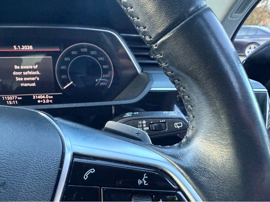 2020 Audi e-tron QUATTRO 55 5DR AUTO €23,950