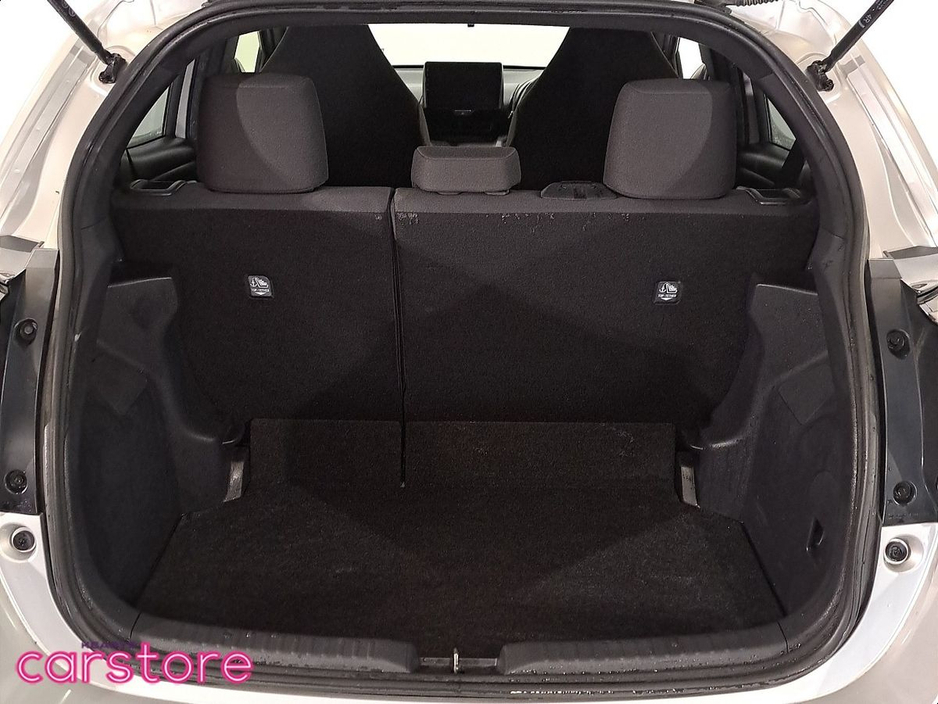 2021 Toyota Yaris 1.5 HYBRID €17,880