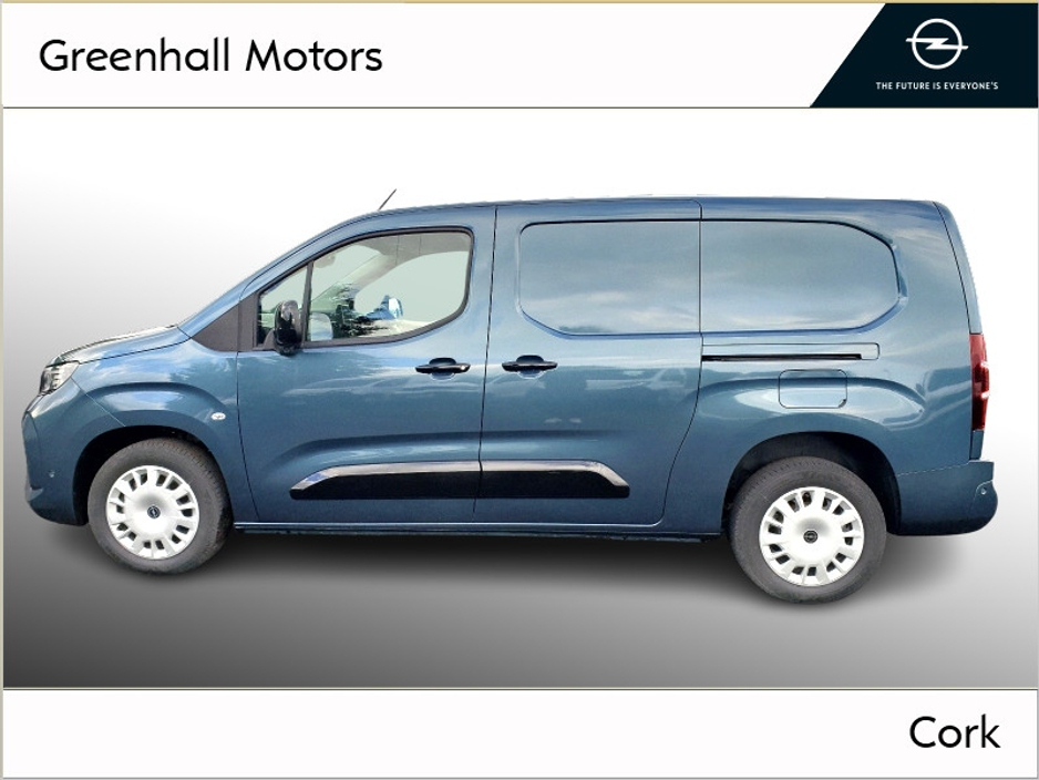 2026 Opel Combo L2H1 Sportive €25,700