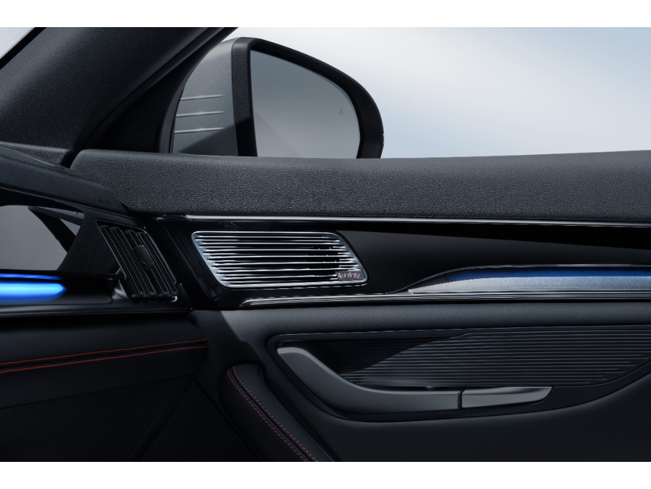 2025 BYD Seal U DM-i Comfort 26.6kWh *125km EV Range* €43,995