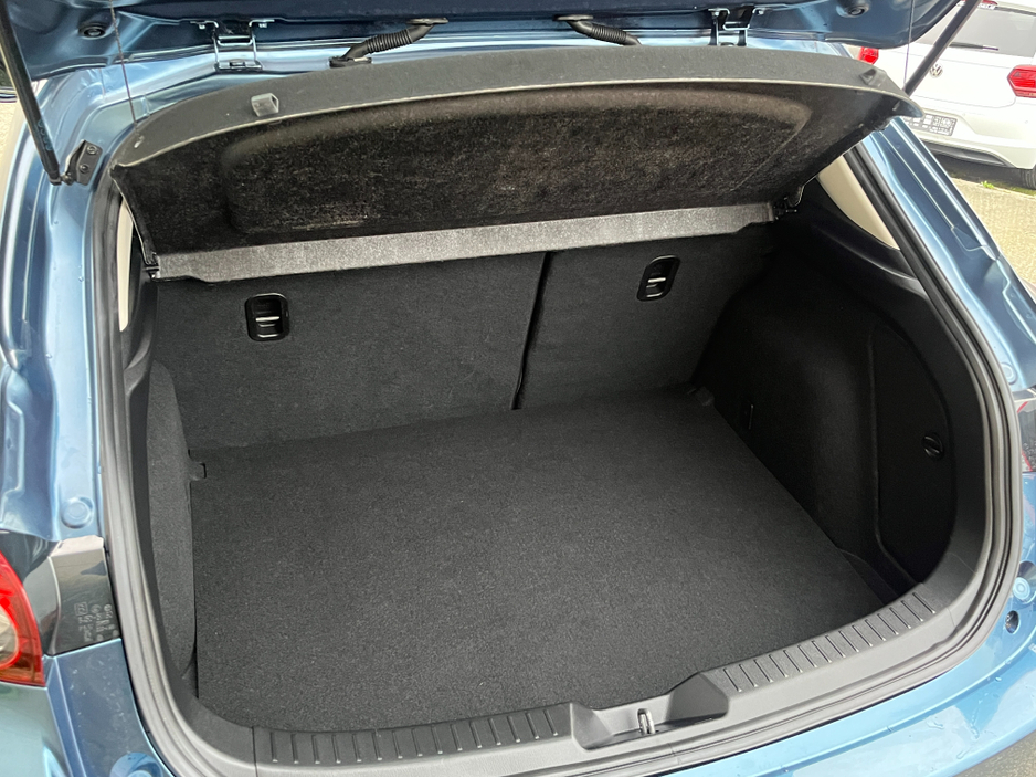 2019 Mazda Mazda3 AXELA AUTOMATIC 1.5 PETROL //HEAD UP DISPLAY//KEYLESS ENTRY//ADAPTIVE CRUISE CONTROL//REVERSE CAMERA// €16,950