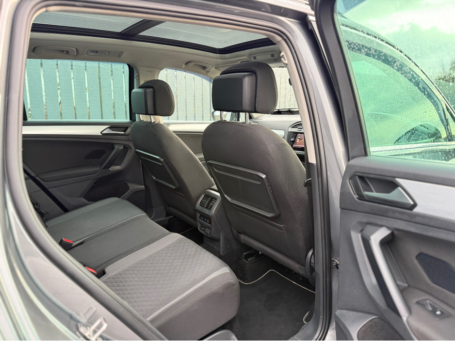 2019 Volkswagen Tiguan 2019 Volkswagen Tiguan R-Line