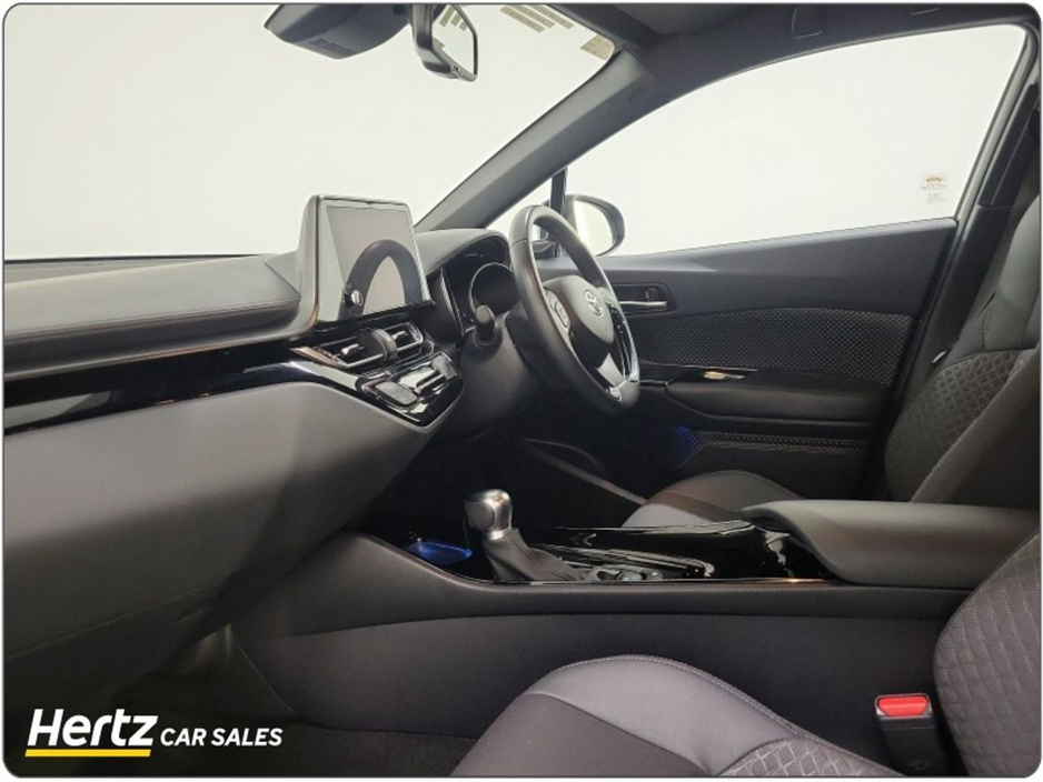 2023 Toyota C-HR HYBRID SPORT 1.8 Petrol Automatic €24,795