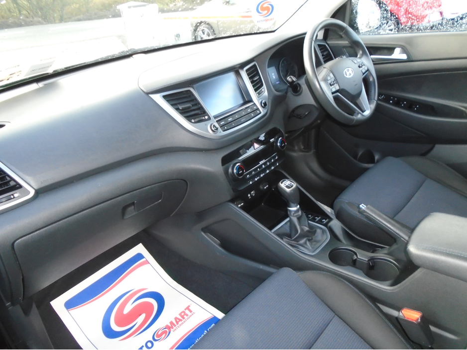 2016 Hyundai Tucson 1.7 CRDI SE NAV BL/DR 5 5DR €13,500