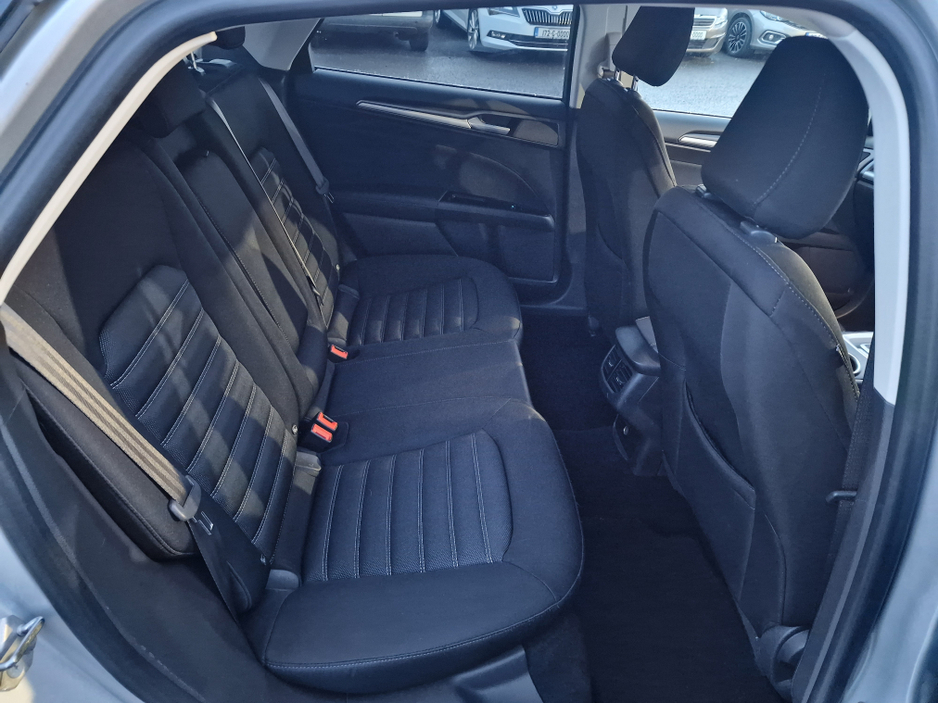2017 Ford Mondeo 2.0 TDCI ZETEC-FULLY SERVICED €10,450