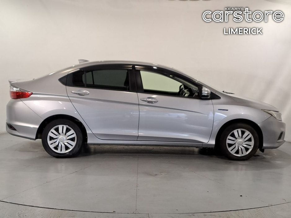 2018 Honda Grace GRACE DAA-GM4 4 DR AUTO €15,880