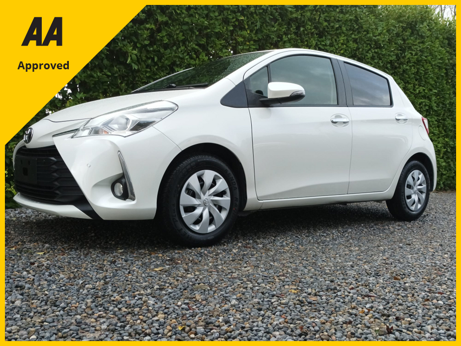 2019 Toyota Yaris 1.3 PETROL AUTOMATIC HIGH SPEC COMPREHENSIVE SERVICE HISTORY (8 STAMPS) LARGE TOUCH SCREEN MULTIMEDIA SYSTEM WITH APPLE CAR PLAY & ANDROID AUTO TOYOTA SAFETY SENSE JUST FULLY SERVICED 2 YEARS NCT €15,949