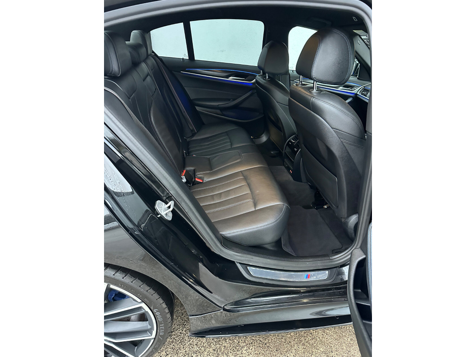 2021 BMW 5 Series  €40,995