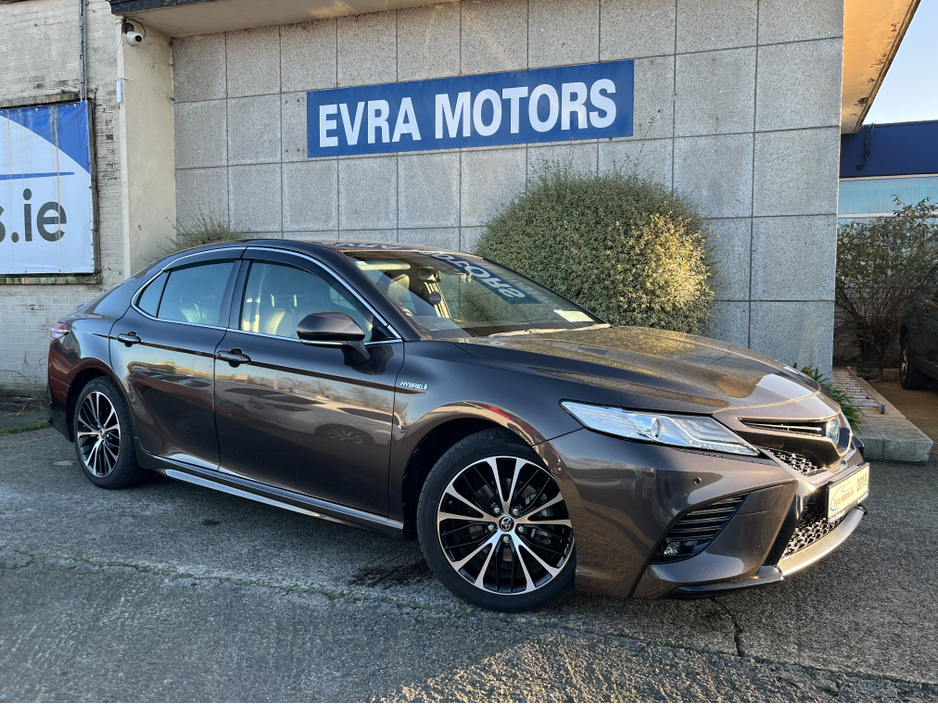2019 Toyota Camry WS HYBRID AUTOMATIC 2.5 PETROL //KEYLESS ENTRY//ADAPTIVE CRUISE CONTROL//LEATHER SEATS// €24,950