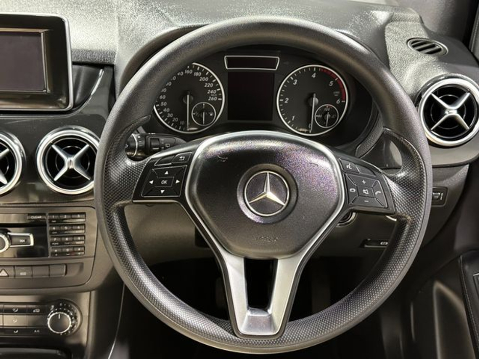 2013 Mercedes-Benz B Class B 180 CDi €10,800