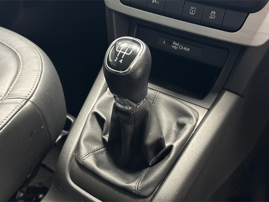 2016 Skoda Yeti OUTDOOR 2.0 TDI**TOUCHSCREEN BLUETOOTH MEDIA**MULTIFUNCTIONAL STEERING WHEEL**HEATED LEATHER SEATS**CRUISE CONTROL**PARKING SENSORS**AIR CONDTIONING**ELECTRIC WINDOWS **ISOFIX**FINANCE AVAILABLE** €11,995