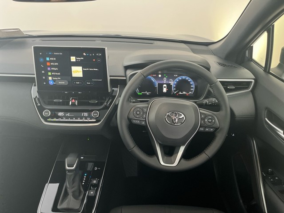 2025 Toyota Corolla Cross HYBRID SOL *New Model* €42,950