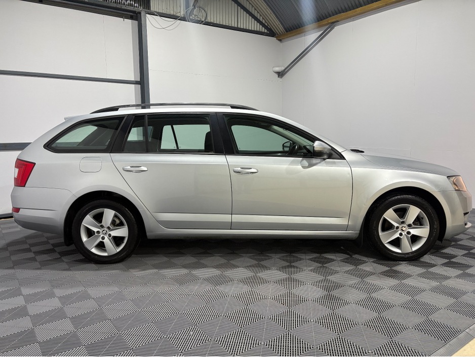 2016 Skoda Octavia 1.6 TDI 11 110HP 4DR COMBI AMBITION €9,950