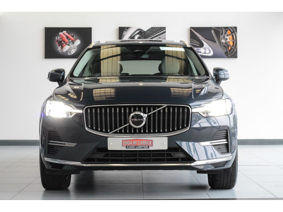 2021 Volvo XC60 T6 Inscription Expression €38,899