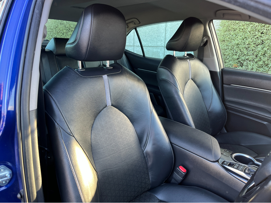 2019 Toyota Camry WS AUTOMATIC HYBRID 2.5 PETROL //MASSIVE SPEC//FULL LEATHER ELECTRIC HEATED SEATS//JBL SOUND//KEYLESS ENTRY//ADAPTIVE CRUISE CONTROL//