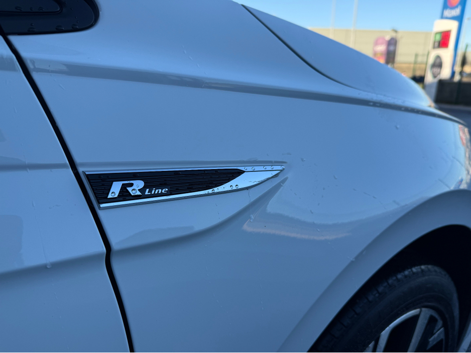 2020 Volkswagen Polo R-LINE 1.0P TSI **GREAT SPEC** €17,950