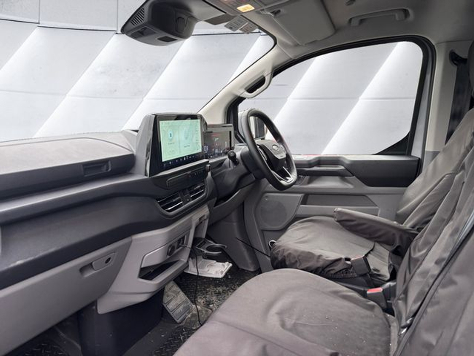 2025 Ford Transit Custom 280S Limited 2.0TD136 6.2 A8FW €39,000