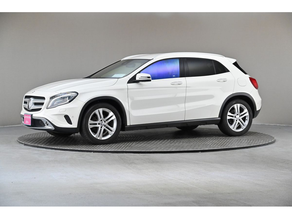 2016 Mercedes-Benz GLA Class GLA 180 *HALF LEATHER*REVERSE CAM*PARK SENSORS* €18,890