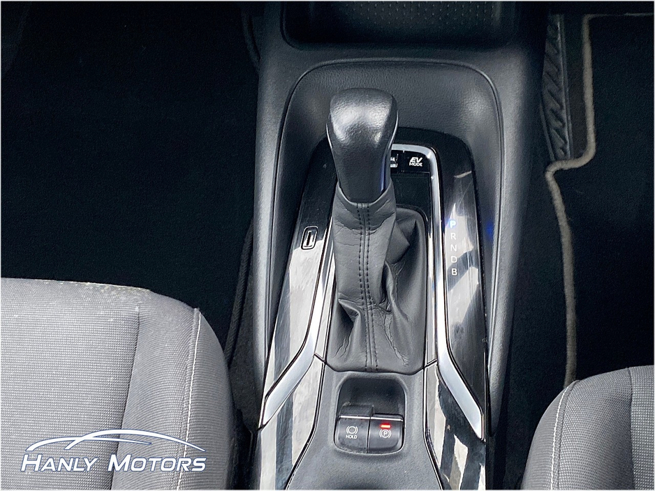 2021 Toyota Corolla HYBRID LUNA H/B AUTO A 4DR €16,995