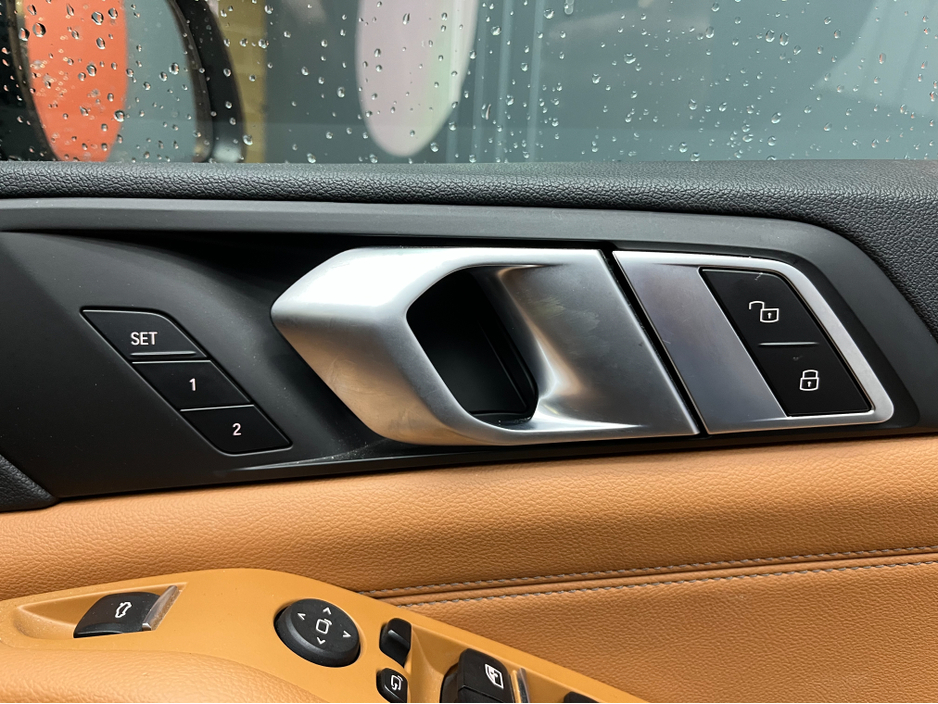 2021 BMW X5 €49950! 2021 BMW X5 xDRIVE45E 3.0 AUTOMATIC / CRUISE CONTROL / 360° PARKING CAMERA / ELECTRIC MEMORY & HEATED SEATS / PANORAMIC SUNROOF / AMBIENT LIGHTS €49,950