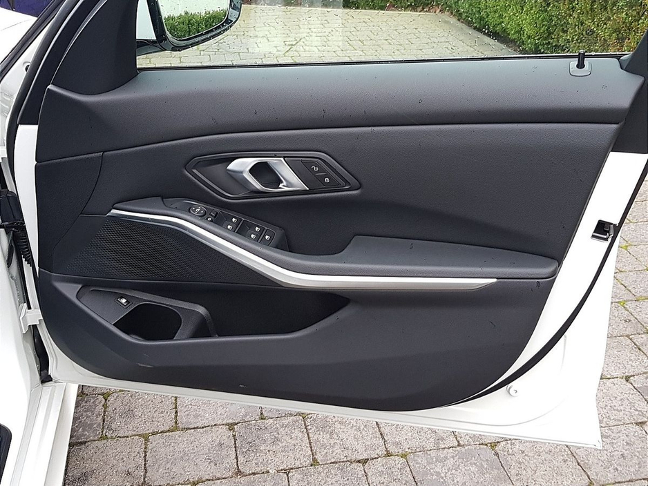 2026 BMW 3 Series 330e M Sport Saloon €66,221