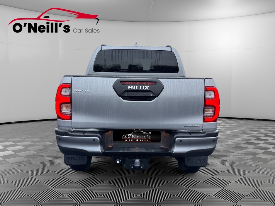 2024 Toyota Hilux *NO VAT* 2.8 INVINCIBLE AUTO #319 €51,999