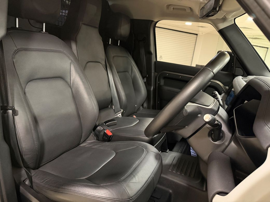 2023 Land Rover Defender 3.0 D300 SE COMMERCIAL 3 SEATER N1=LOW MILES//HUGE SPEC//1 OWNER=FULL LAND ROVER SERVICE HISTORY=TAILORED FINANCE PACKAGES AVAILABLE=TRADE IN'S WELCOM €59,995