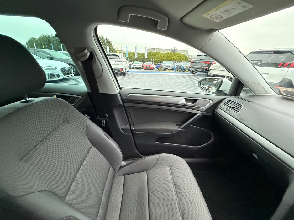 2018 Volkswagen Golf HIGHLINE - 1.2 PETROL - AUTO - 12M WARRANTY - CAR: 1624 €14,950