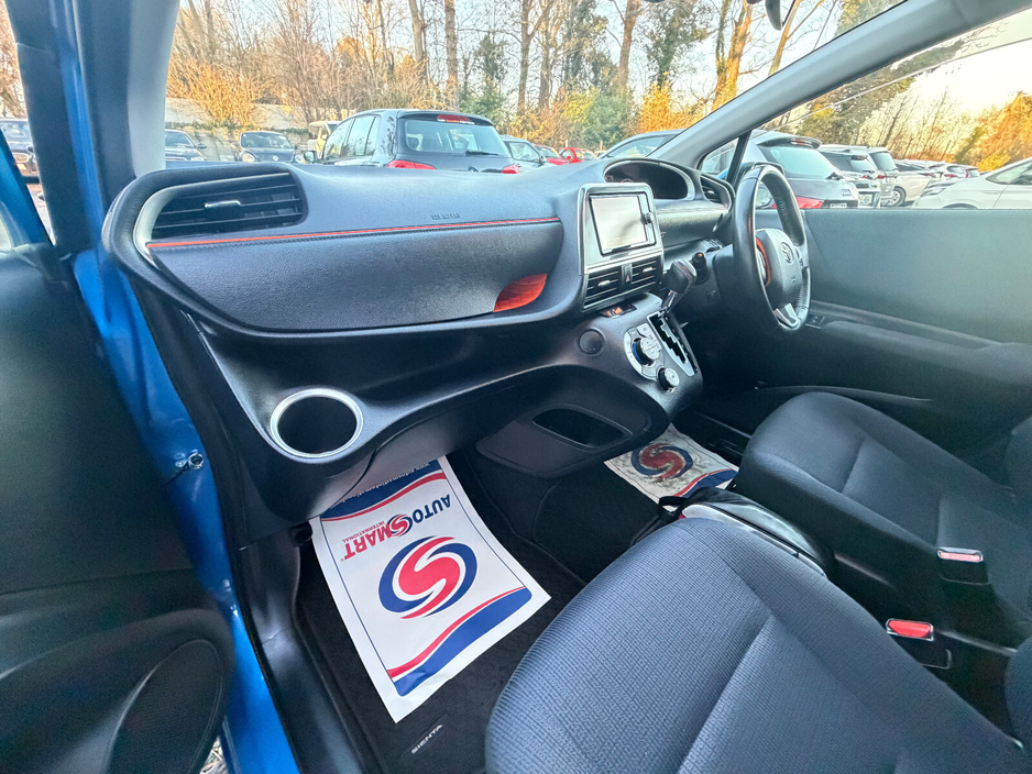 2016 Toyota Sienta  €11,999