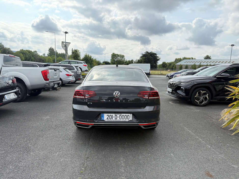 2020 Volkswagen Passat GTE S-A DSG €28,995