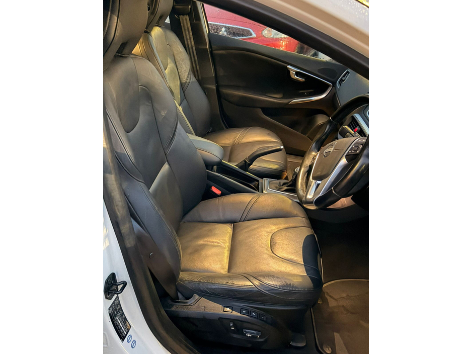 2014 Volvo V40 2.0 D4 ES AUTO €10,499