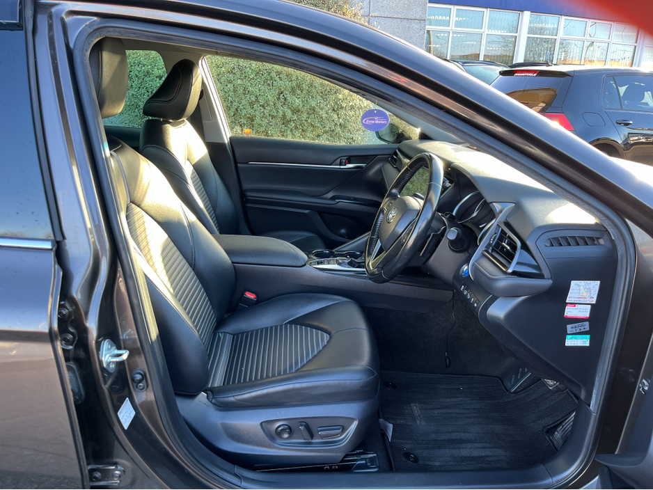 2019 Toyota Camry WS HYBRID AUTOMATIC 2.5 PETROL //KEYLESS ENTRY//ADAPTIVE CRUISE CONTROL//LEATHER SEATS// €24,950