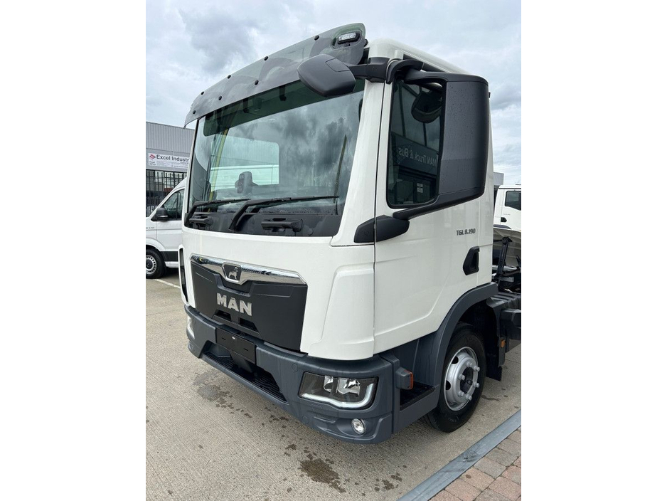 2025 MAN TGL 8.190 - 7.5T Rigid