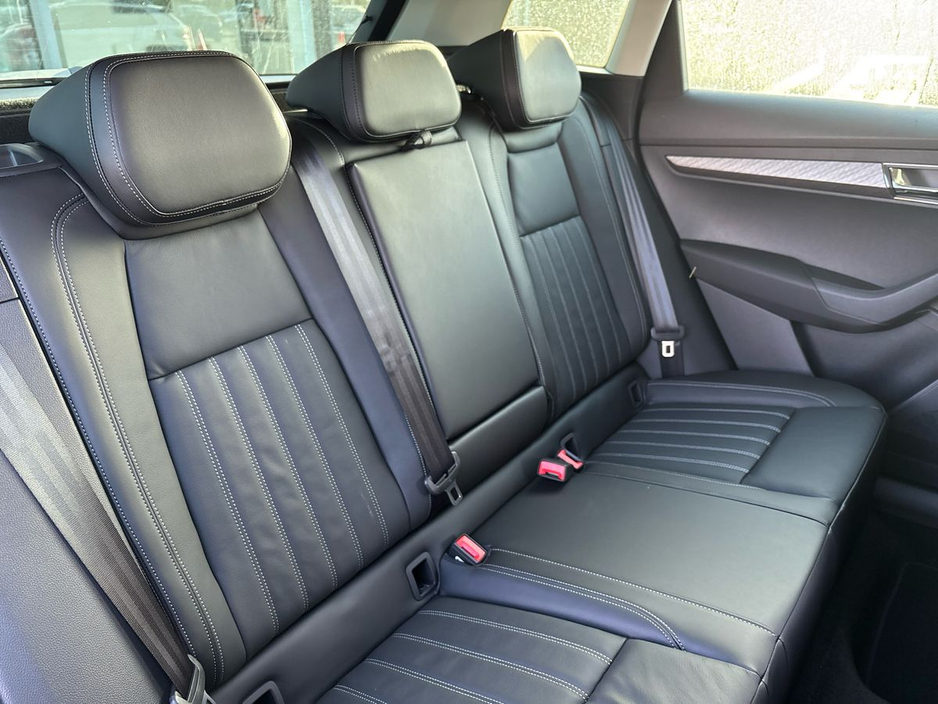 2026 Skoda Karoq Selection Plus 2.0TDI 115HP - Available for immediate 261 delivery €44,995