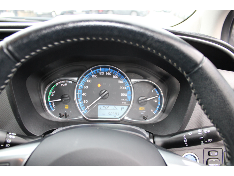 2017 Toyota Yaris Hybrid Luxury €14,950