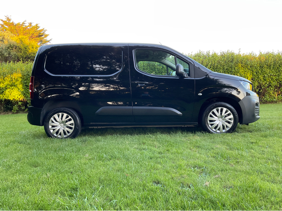 2019 Peugeot Partner PROFESSIONAL L1 BHDI €13,950