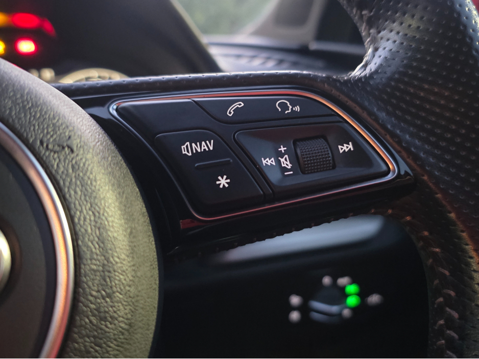 2019 Audi A3 1.4 S-LINE EDITION VIRTUAL COCKPIT - NAVIGATION -CARPLAY ANDROID AUTO HALF LEATHER PACK - REVERSING CAMERA / PARKING SENSORS - DRIVE MODE €23,500