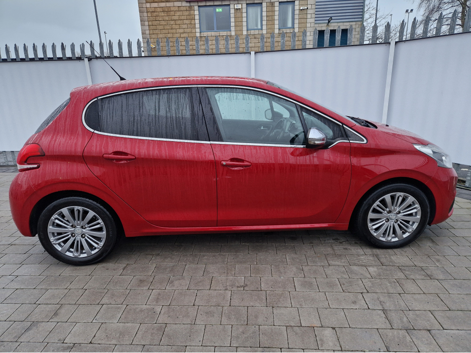 2017 Peugeot 208 1.2 PETROL AUTO €10,995