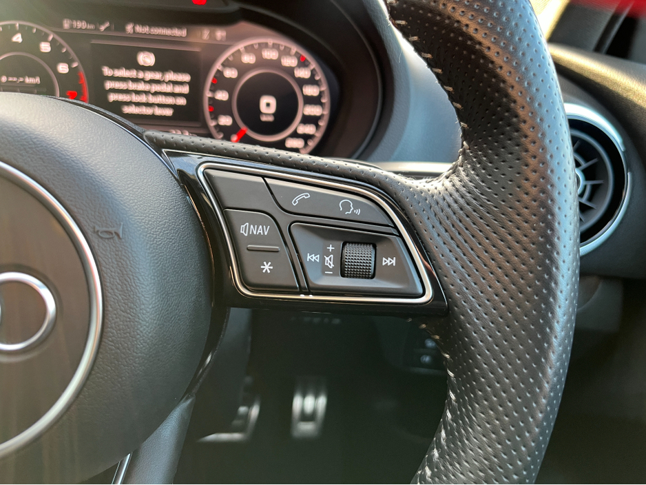 2018 Audi A3 S-LINE SALOON AUTOMATIC 1.4 PETROL //HIGH SPEC//LOW MILES//HALF LEATHER HEATED SEATS//ADAPTIVE CRUISE CONTROL//KEYLESS ENTRY// €22,950