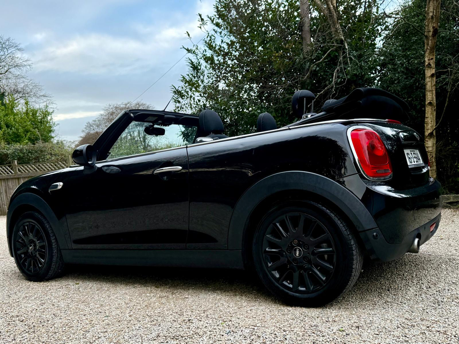 2016 MINI Convertible 1.5 COOPER €14,950