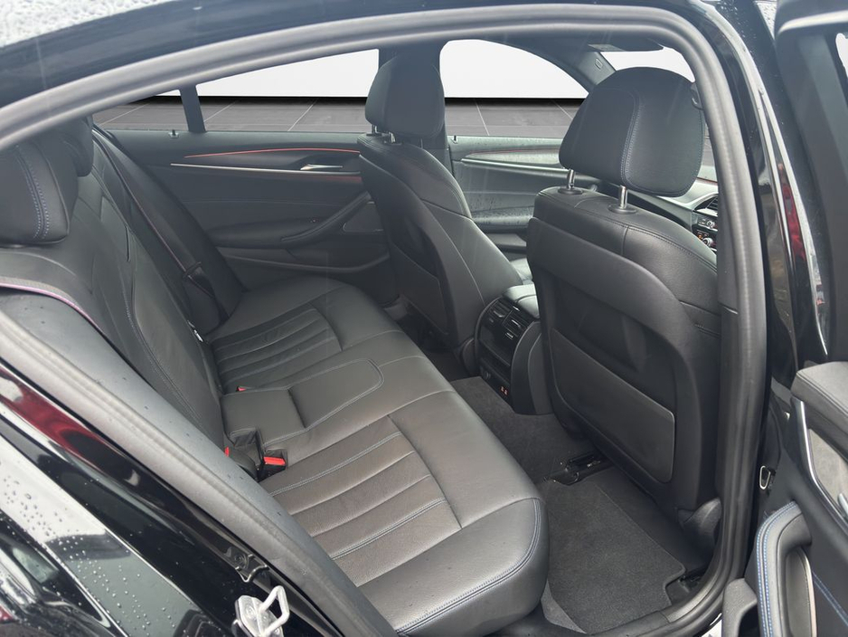 2022 BMW 5 Series 520D “Blackout spec. Big statement.”