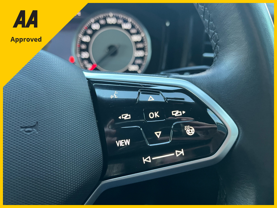 2021 Volkswagen Touareg COMMERCIAL 3.0 TDI 4M 231HP 5 5DR AUTO €49,138