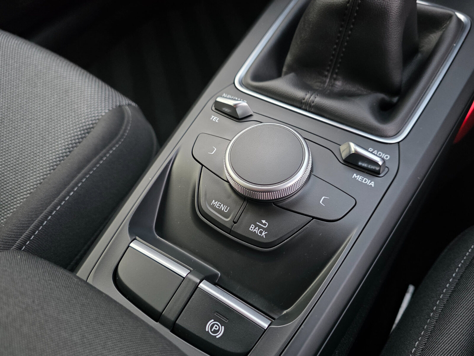 2017 Audi Q2 1.6TDI 115 SE €16,999