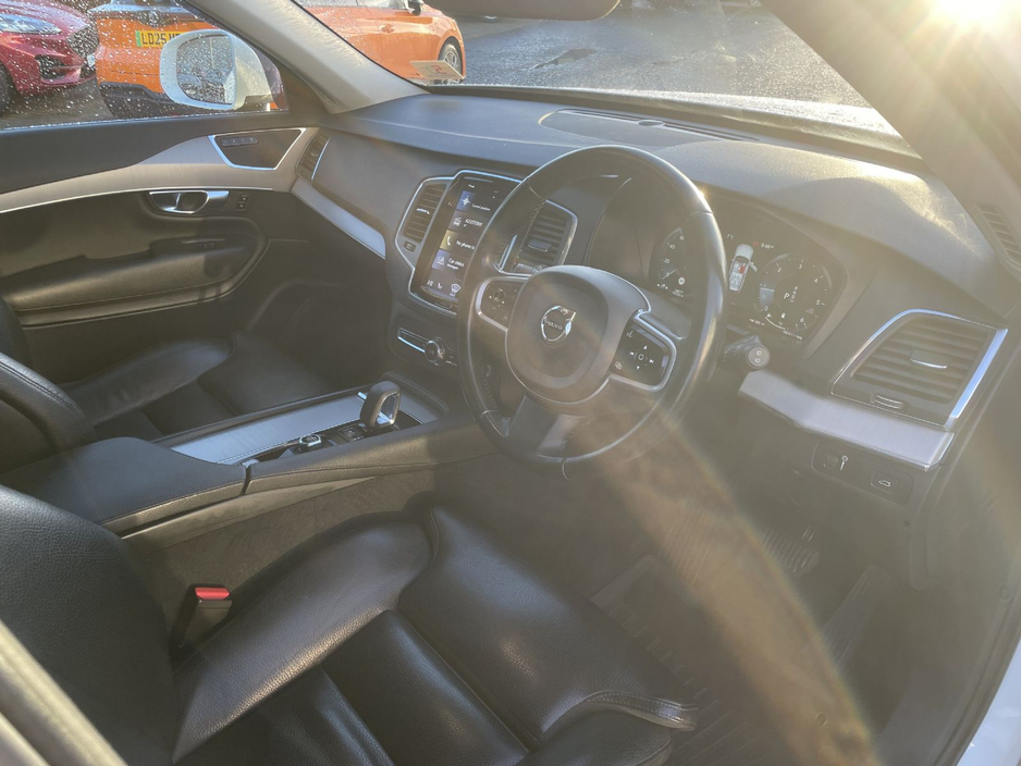 2021 Volvo XC90 Momentum