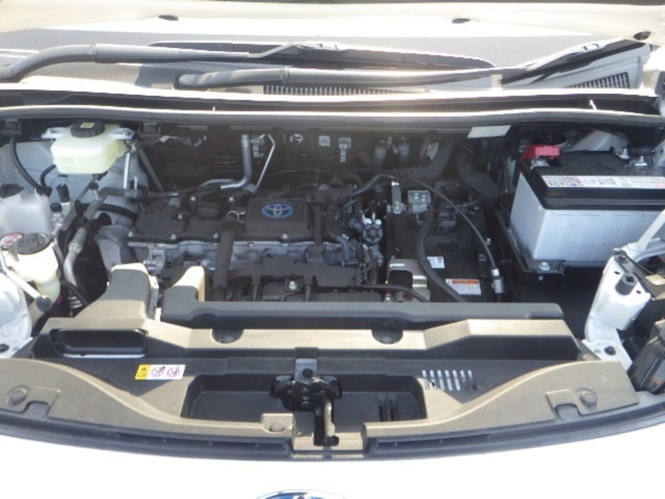 2023 Toyota Voxy  €44,599