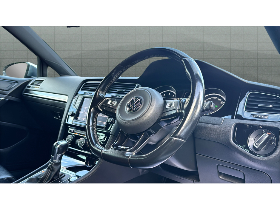 2015 Volkswagen Golf GOLF R 300BHP / AUTO / DSG / 4MOTION / LEATHER / 12MONTH WARRANTY / 90,000 €24,900