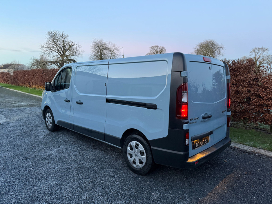 2022 Renault Trafic 2022 Renault Trafic 2.0 130 Business *As New * €19,950